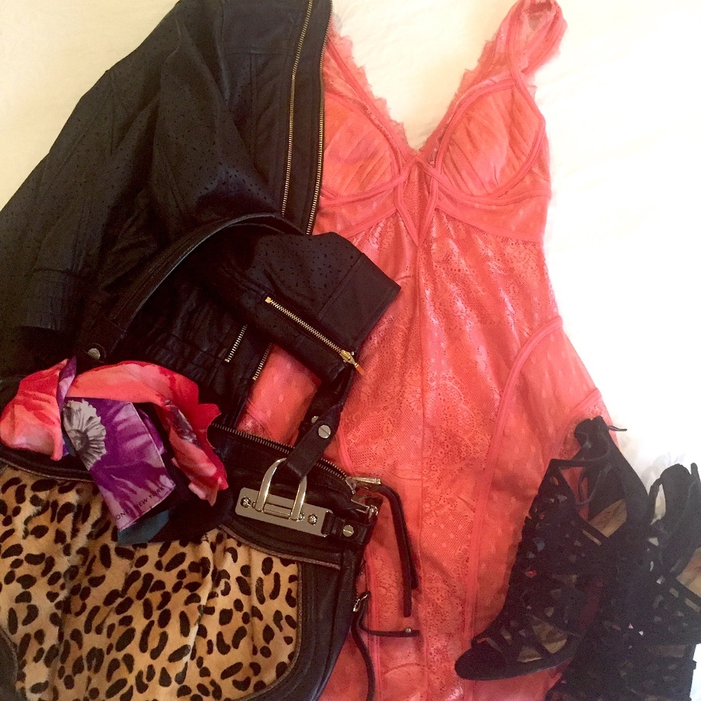 Look in my closet..BUNDLE and SAVE!!!!!